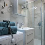 Adeo, Uvala Jazine, Apartman