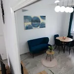 Adeo, Uvala Jazine, Apartman Zára