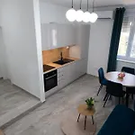 Adeo, Uvala Jazine, Apartman