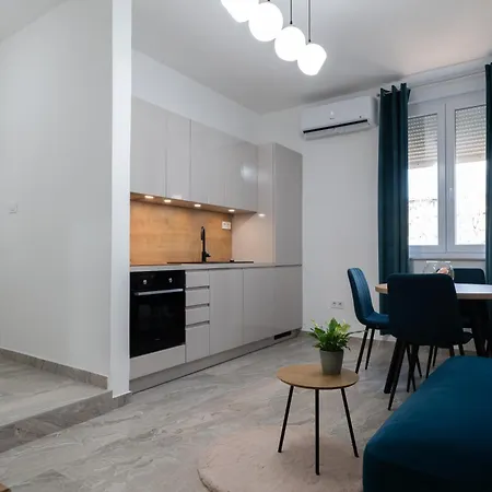 Apartman Adeo, Uvala Jazine, *